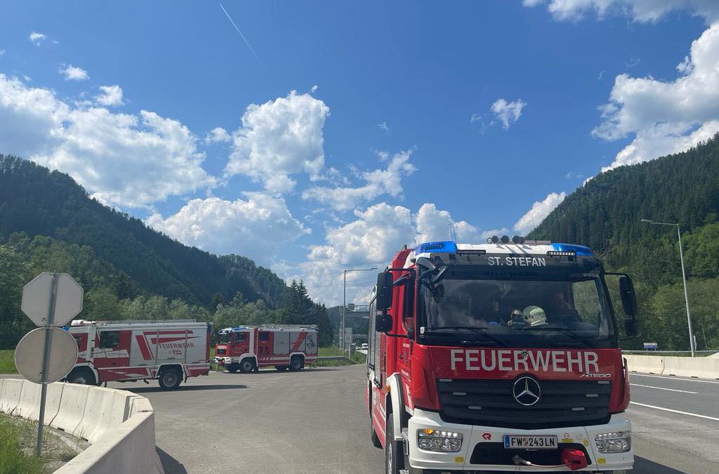 B08 Fahrzeugbrand Gleinalmtunnel