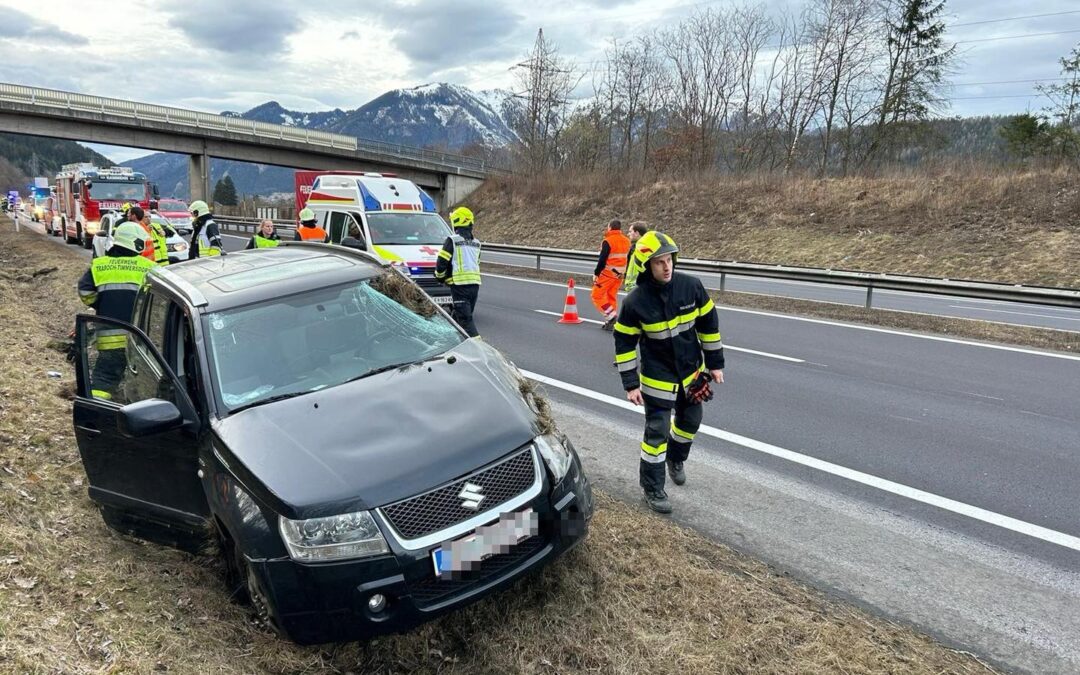 T03V Verkehrsunfall A9 höhe Timmersdorf